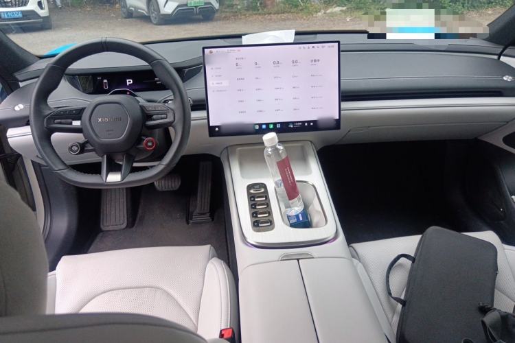 Used Xiaomi Auto SU7 2024 Rear-Drive Ultra-Long Range Advanced Pro-Level Intelligent Driving Version Center Console