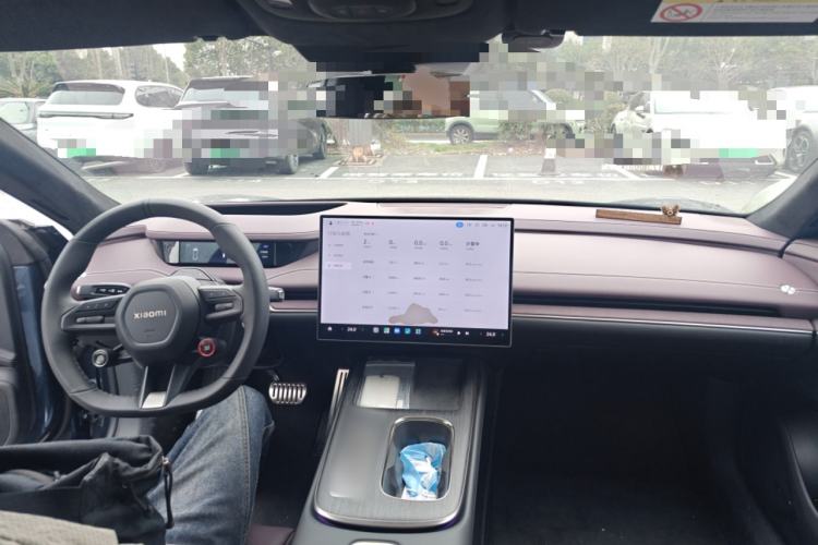 Used Xiaomi Auto SU7 2024 Four-Wheel Drive Ultra-Long Range Advanced Intelligent Driving Max Edition Center Console