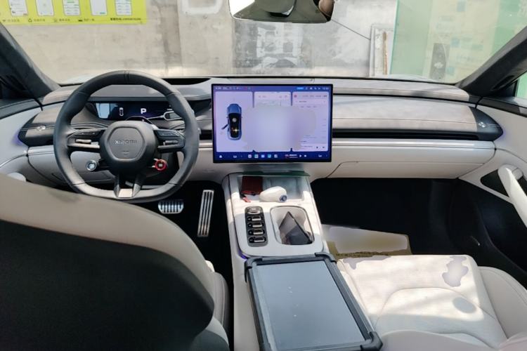 Used Xiaomi Auto SU7 2024 Four-Wheel Drive Ultra-Long Range Advanced Intelligent Driving Max Edition Center Console