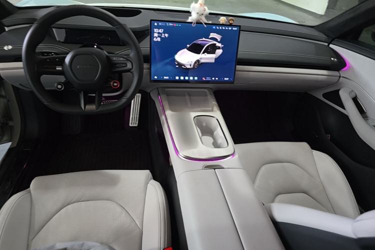 Used Xiaomi Auto SU7 2024 Four-Wheel Drive Ultra-Long Range Advanced Intelligent Driving Max Edition Center Console