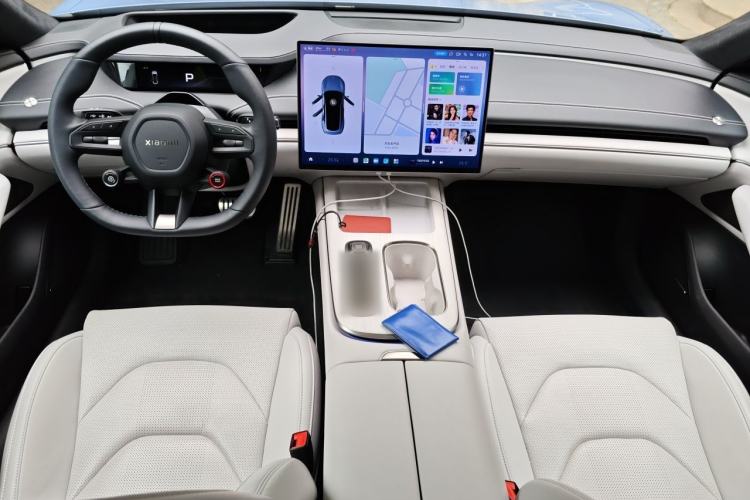 Used Xiaomi Auto SU7 2024 Four-Wheel Drive Ultra-Long Range Advanced Intelligent Driving Max Edition Center Console