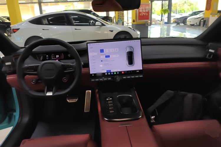 Used Xiaomi Auto SU7 2024 Four-Wheel Drive Ultra-Long Range Advanced Intelligent Driving Max Edition Center Console