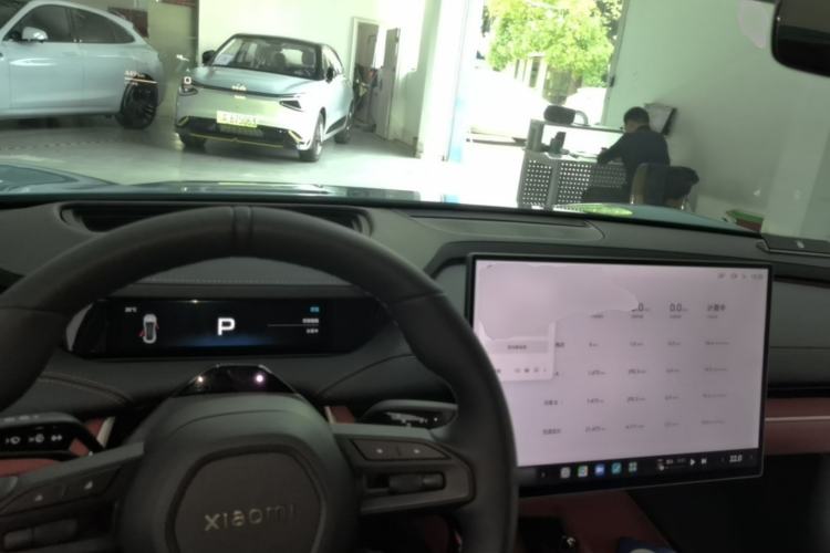 Used Xiaomi Auto SU7 2024 Four-Wheel Drive Ultra-Long Range Advanced Intelligent Driving Max Edition Center Console