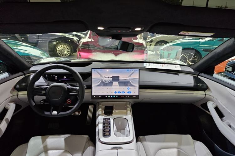 Used Xiaomi Auto SU7 2024 Four-Wheel Drive Ultra-Long Range Advanced Intelligent Driving Max Edition Center Console