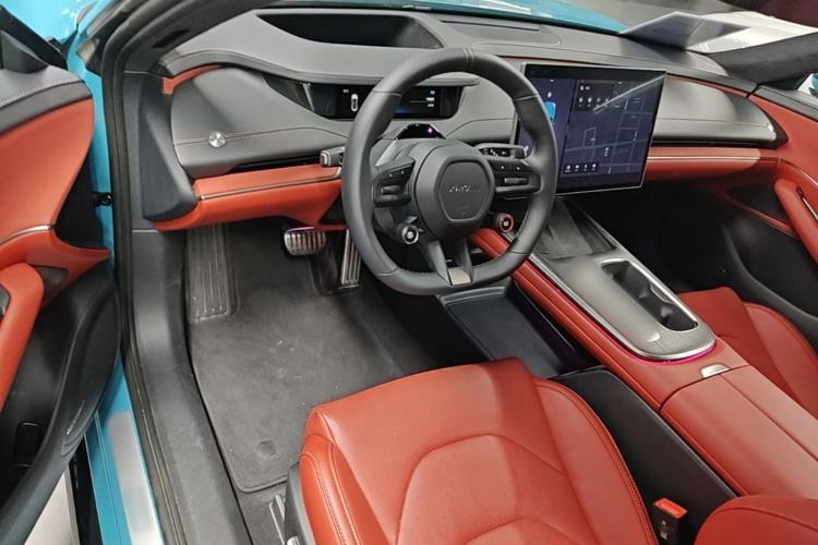 Used Xiaomi Auto SU7 2024 Four-Wheel Drive Ultra-Long Range Advanced Intelligent Driving Max Edition Center Console