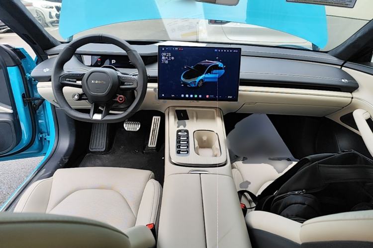Used Xiaomi Auto SU7 2024 Four-Wheel Drive Ultra-Long Range Advanced Intelligent Driving Max Edition Center Console