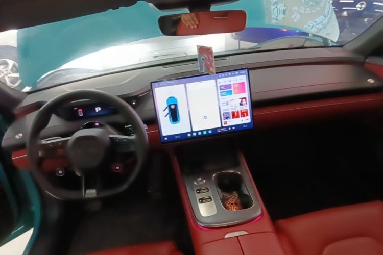 Used Xiaomi Auto SU7 2024 Rear-Drive Long-Range Intelligent Driving Version Center Console