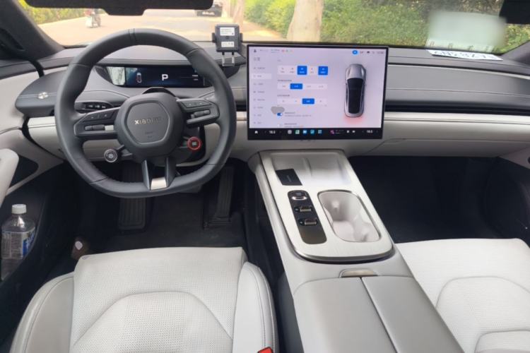 Used Xiaomi Auto SU7 2024 Rear-Drive Long-Range Intelligent Driving Version Center Console