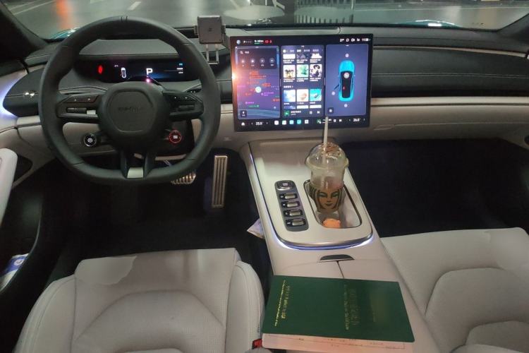 Used Xiaomi Auto SU7 2024 Four-Wheel-Drive Max Founder's Edition Center Console