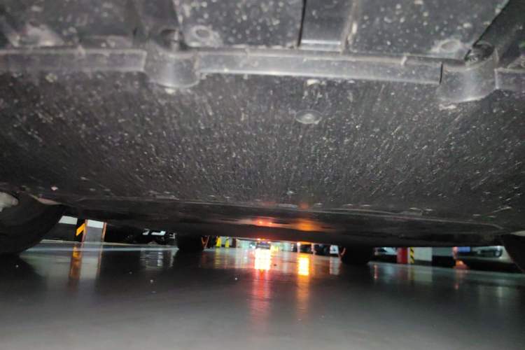 Used Xiaomi Auto SU7 2024 Four-Wheel Drive Ultra-Long Range Advanced Intelligent Driving Max Edition Chassis Front