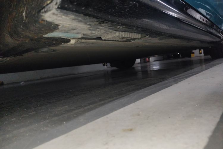 Used Xiaomi Auto SU7 2024 Four-Wheel Drive Ultra-Long Range Advanced Intelligent Driving Max Edition Chassis Front Left