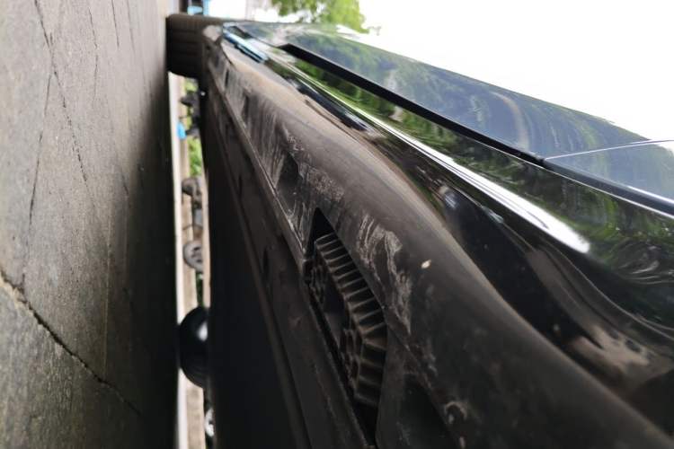 Used Xiaomi Auto SU7 2024 Four-Wheel Drive Ultra-Long Range Advanced Intelligent Driving Max Edition Chassis Front Right