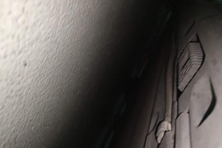 Used Xiaomi Auto SU7 2024 Rear-Drive Long-Range Intelligent Driving Version Chassis Front Right