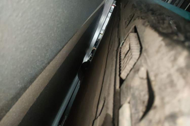 Used Xiaomi Auto SU7 2024 Four-Wheel-Drive Max Founder's Edition Chassis Front Right
