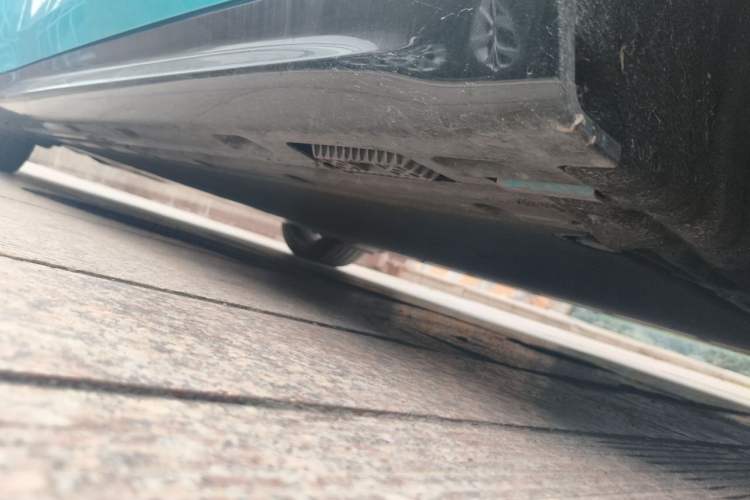 Used Xiaomi Auto SU7 2024 Four-Wheel-Drive Max Founder's Edition Chassis Front Right