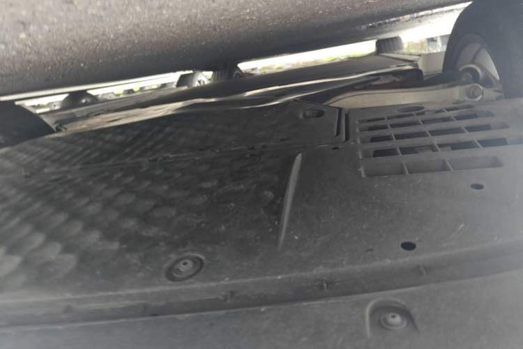 Used Xiaomi Auto SU7 2024 Four-Wheel Drive Ultra-Long Range Advanced Intelligent Driving Max Edition Chassis Rear