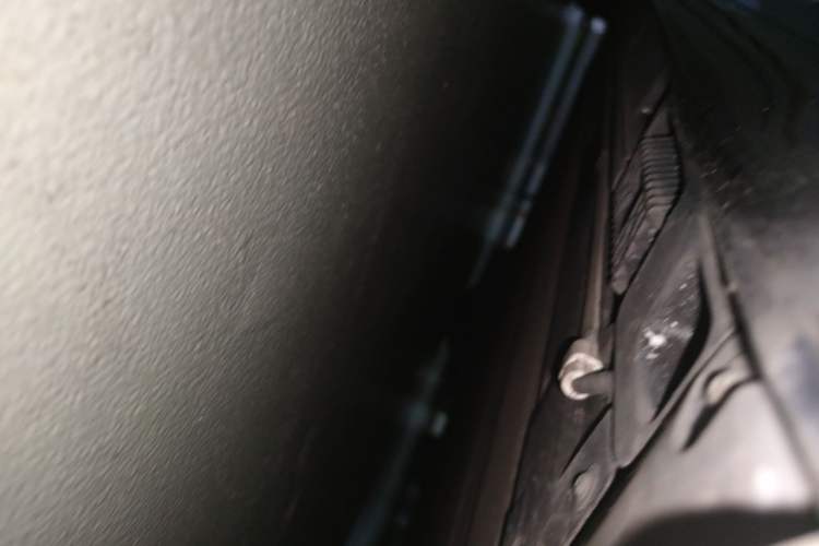 Used Xiaomi Auto SU7 2024 Rear-Drive Long-Range Intelligent Driving Version Chassis Rear Left