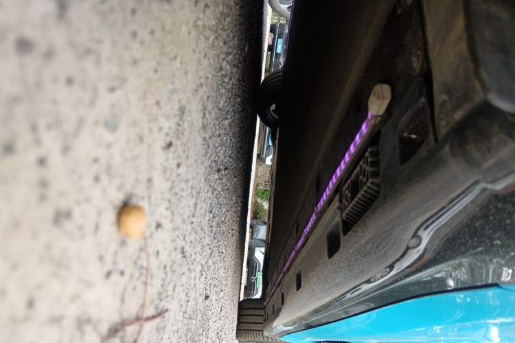 Used Xiaomi Auto SU7 2024 Rear-Drive Ultra-Long Range Advanced Pro-Level Intelligent Driving Version Chassis Rear Right