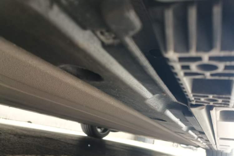 Used Xiaomi Auto SU7 2024 Rear-Drive Long-Range Intelligent Driving Version Chassis Rear Right