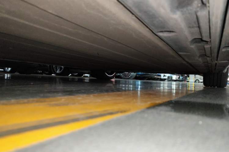 Used Xiaomi Auto SU7 2024 Rear-Drive Long-Range Intelligent Driving Version Chassis Rear Right