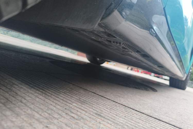 Used Xiaomi Auto SU7 2024 Four-Wheel-Drive Max Founder's Edition Chassis Rear Right