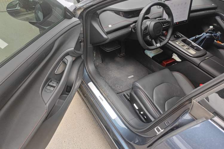 Used Xiaomi Auto SU7 2024 Rear-Drive Standard Founder Edition Driver Seat