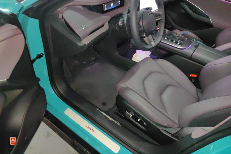 Used Xiaomi Auto SU7 2024 Four-Wheel Drive Ultra-Long Range Advanced Intelligent Driving Max Edition Driver Seat