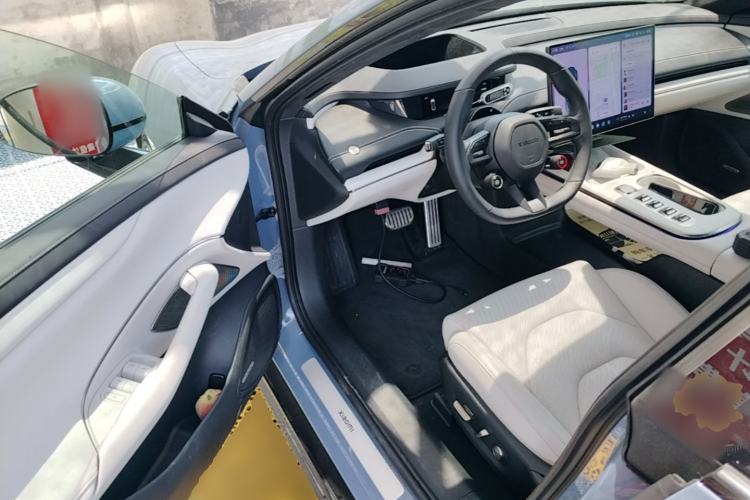 Used Xiaomi Auto SU7 2024 Four-Wheel Drive Ultra-Long Range Advanced Intelligent Driving Max Edition Driver Seat