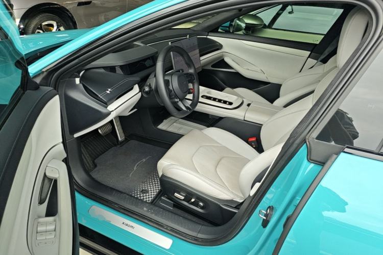 Used Xiaomi Auto SU7 2024 Four-Wheel Drive Ultra-Long Range Advanced Intelligent Driving Max Edition Driver Seat
