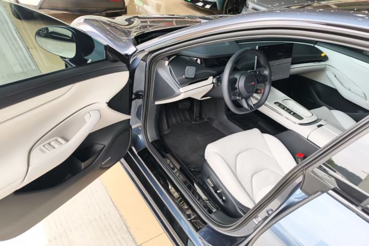 Used Xiaomi Auto SU7 2024 Rear-Drive Ultra-Long Range Advanced Pro-Level Intelligent Driving Version Driver Seat