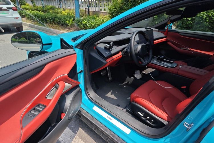 Used Xiaomi Auto SU7 2024 Four-Wheel Drive Ultra-Long Range Advanced Intelligent Driving Max Edition Driver Seat
