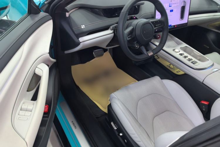 Used Xiaomi Auto SU7 2024 Four-Wheel Drive Ultra-Long Range Advanced Intelligent Driving Max Edition Driver Seat