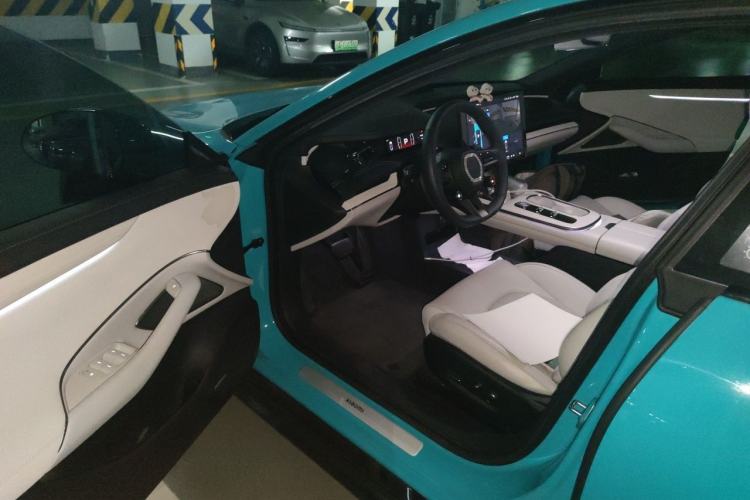 Used Xiaomi Auto SU7 2024 Rear-Drive Long-Range Intelligent Driving Version Driver Seat