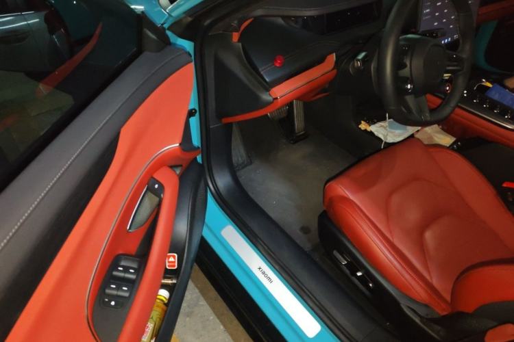 Used Xiaomi Auto SU7 2024 Four-Wheel Drive Ultra-Long Range Advanced Intelligent Driving Max Edition Driver Seat