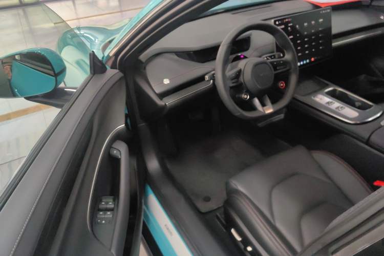 Used Xiaomi Auto SU7 2024 Rear-Drive Ultra-Long Range Advanced Pro-Level Intelligent Driving Version Driver Seat