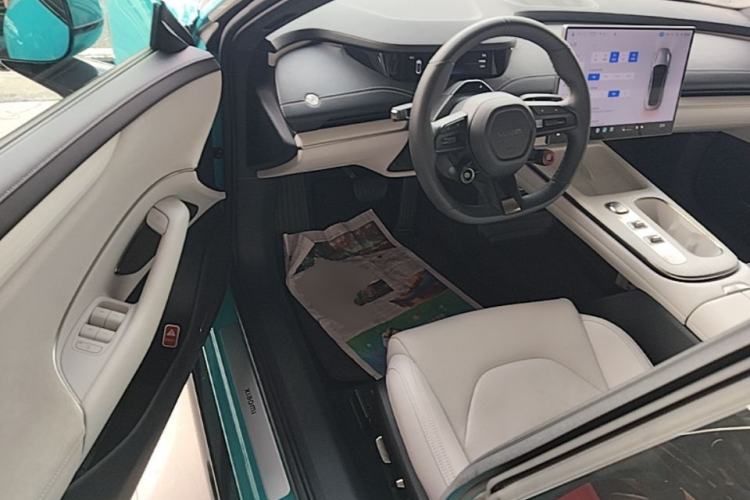 Used Xiaomi Auto SU7 2024 Rear-Drive Long-Range Intelligent Driving Version Driver Seat