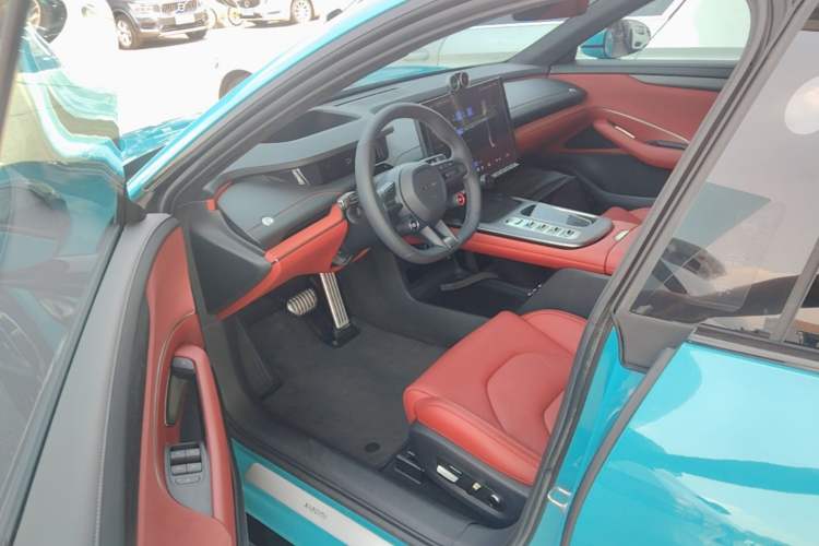 Used Xiaomi Auto SU7 2024 Four-Wheel Drive Ultra-Long Range Advanced Intelligent Driving Max Edition Driver Seat
