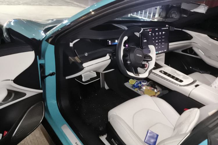 Used Xiaomi Auto SU7 2024 Four-Wheel Drive Ultra-Long Range Advanced Intelligent Driving Max Edition Driver Seat