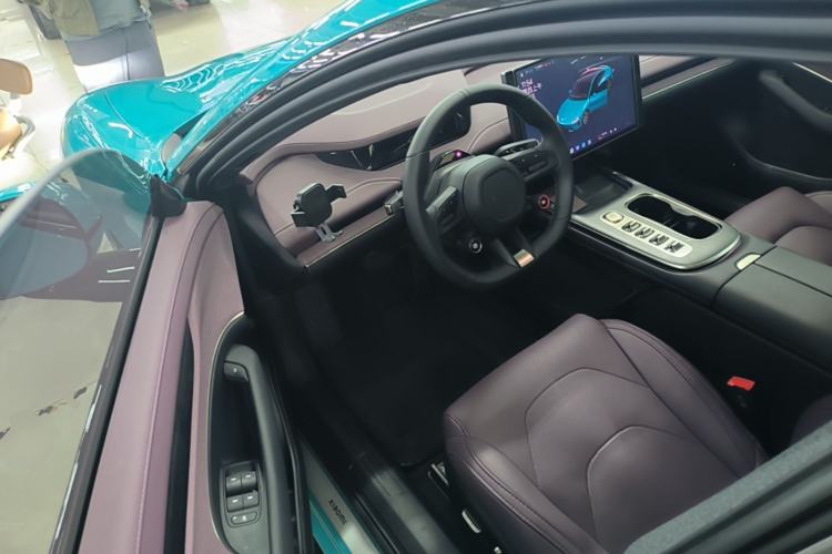Used Xiaomi Auto SU7 2024 Rear-Drive Long-Range Intelligent Driving Version Driver Seat