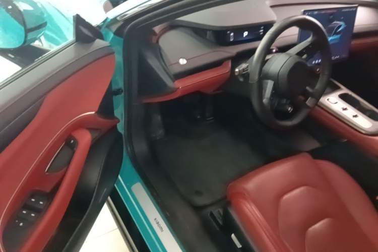 Used Xiaomi Auto SU7 2024 Rear-Drive Long-Range Intelligent Driving Version Driver Seat