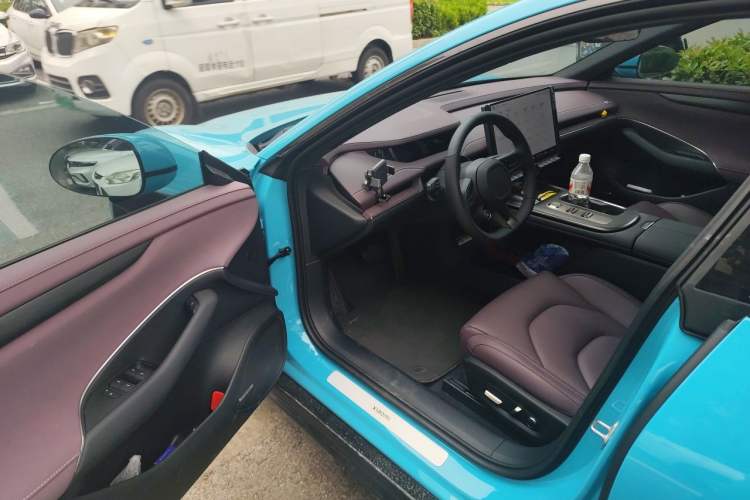 Used Xiaomi Auto SU7 2024 Rear-Drive Long-Range Intelligent Driving Version Driver Seat