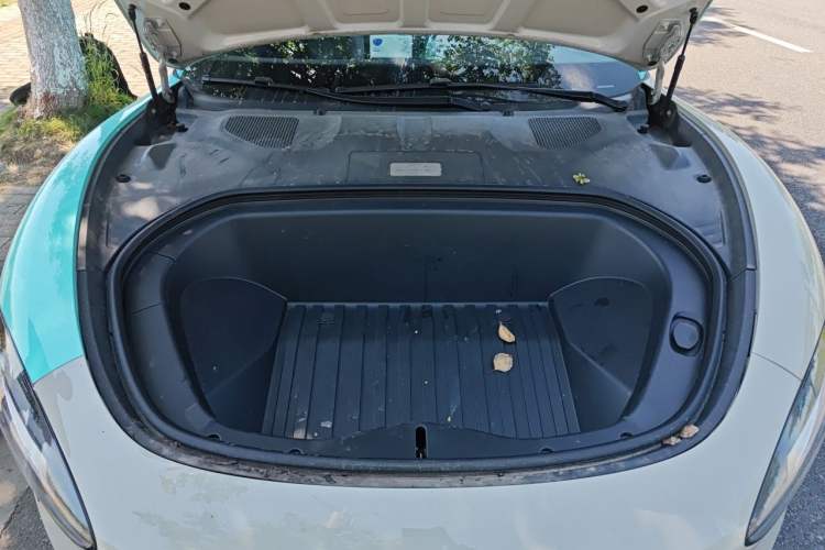 Used Xiaomi Auto SU7 2024 Rear-Drive Ultra-Long Range Advanced Pro-Level Intelligent Driving Version Engine Bay