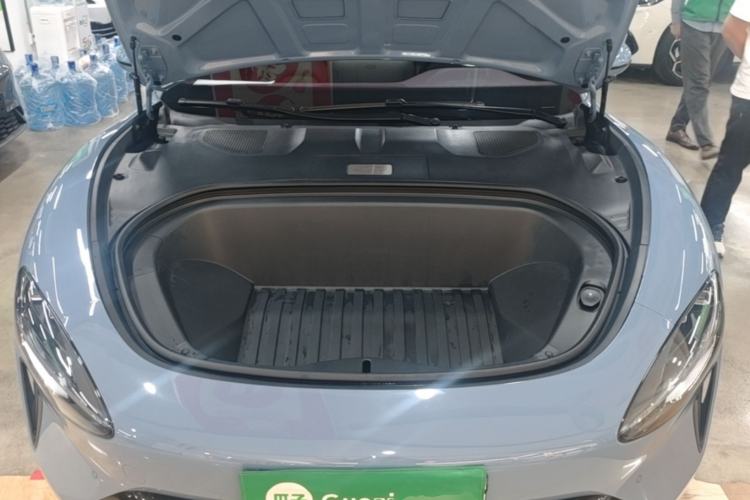Used Xiaomi Auto SU7 2024 Rear-Drive Long-Range Intelligent Driving Version Engine Bay