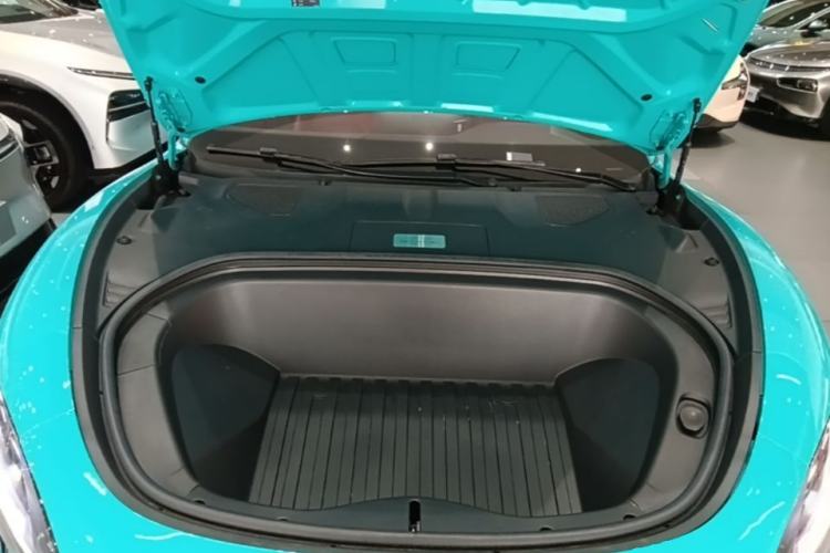 Used Xiaomi Auto SU7 2024 Rear-Drive Ultra-Long Range Advanced Pro-Level Intelligent Driving Version Engine Bay