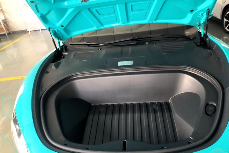 Used Xiaomi Auto SU7 2024 Rear-Drive Long-Range Intelligent Driving Version Engine Bay