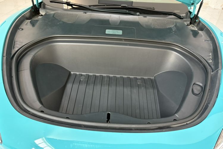Used Xiaomi Auto SU7 2024 Four-Wheel Drive Ultra-Long Range Advanced Intelligent Driving Max Edition Engine Bay