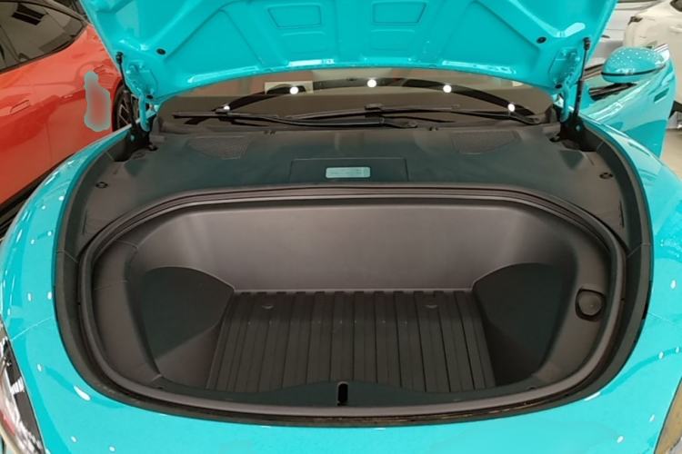 Used Xiaomi Auto SU7 2024 Four-Wheel Drive Ultra-Long Range Advanced Intelligent Driving Max Edition Engine Bay