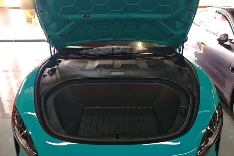 Used Xiaomi Auto SU7 2024 Rear-Drive Long-Range Intelligent Driving Version Engine Bay