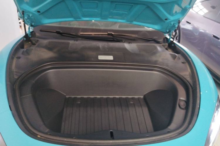 Used Xiaomi Auto SU7 2024 Four-Wheel Drive Ultra-Long Range Advanced Intelligent Driving Max Edition Engine Bay