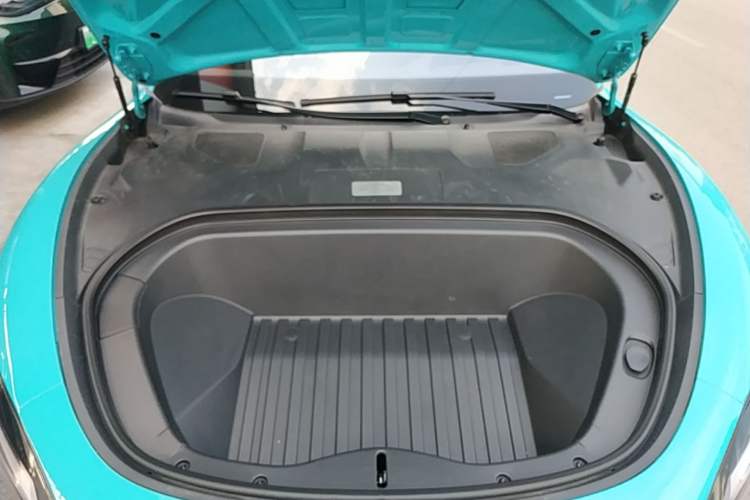 Used Xiaomi Auto SU7 2024 Four-Wheel-Drive Max Founder's Edition Engine Bay